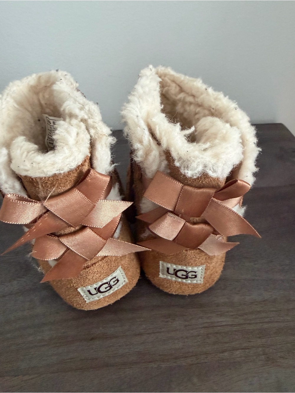 UGG Baby Chestnut Bow-Back Shearling Boots - Chestnut
